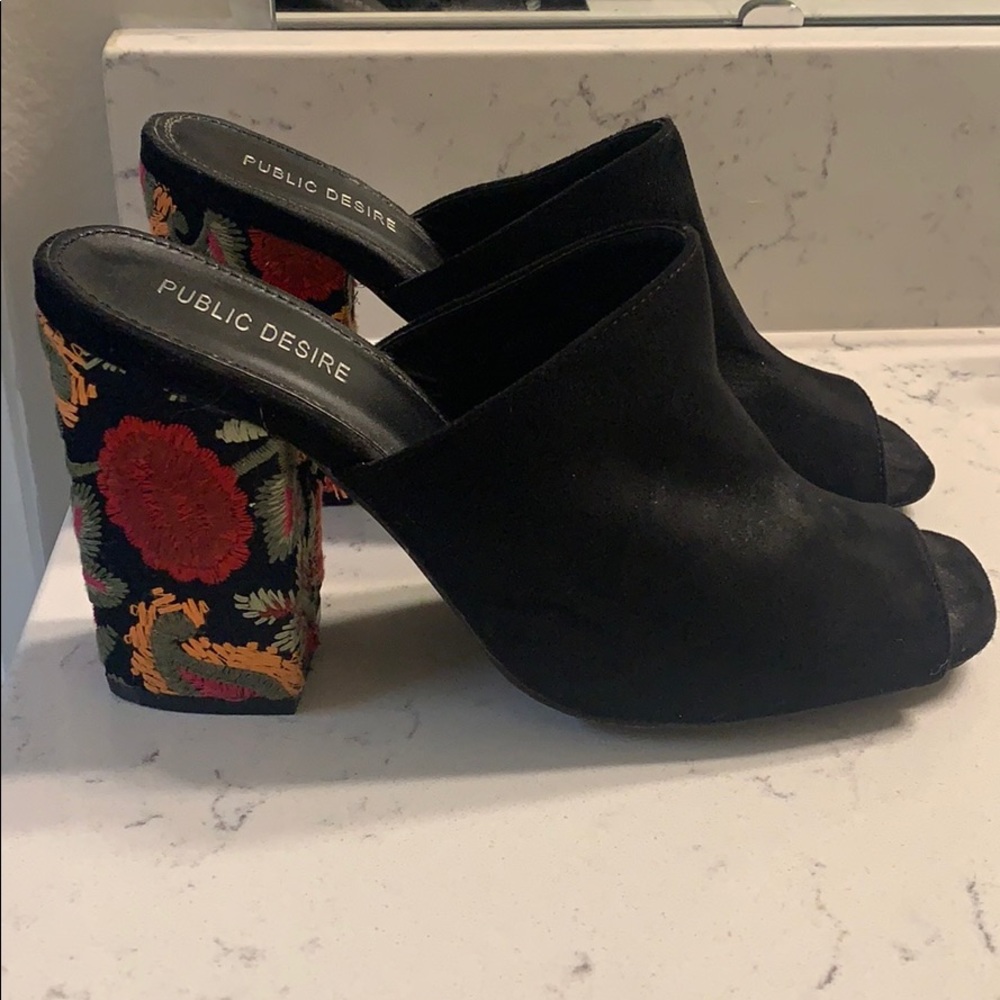 Public Desire Mules